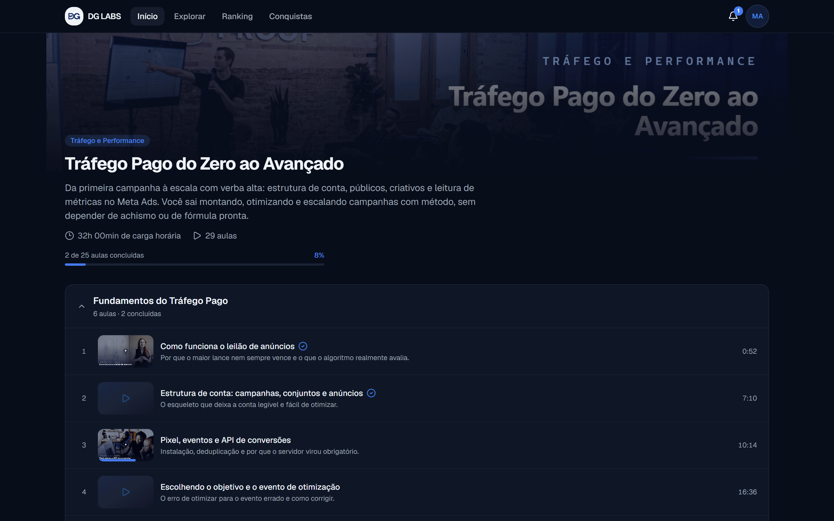 Página de um curso da DG LABS, com capa, progresso e a lista de módulos e aulas